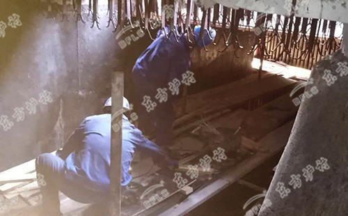 自流式澆注料跟不同的澆注料相比，他的流動性更適合復雜的施工地形