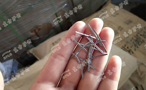 鋼纖維耐火澆注料中鋼纖維加入過多有什么后果！
