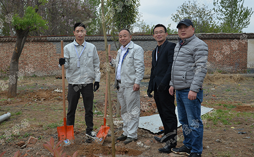 植樹活動 | 綠水青山就是金山銀山，東方爐襯組織員工義務植樹