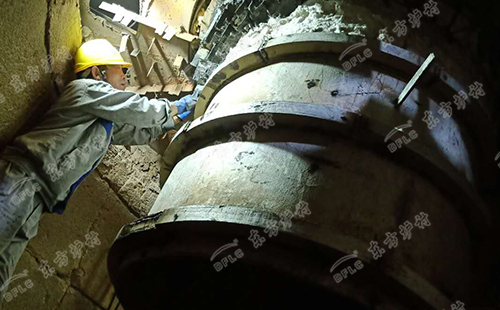 東方爐襯簡(jiǎn)單介紹無攪拌耐火澆注料