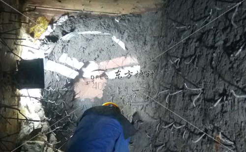 抗結皮澆注料施工
