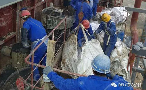 耐火澆注料施工現場